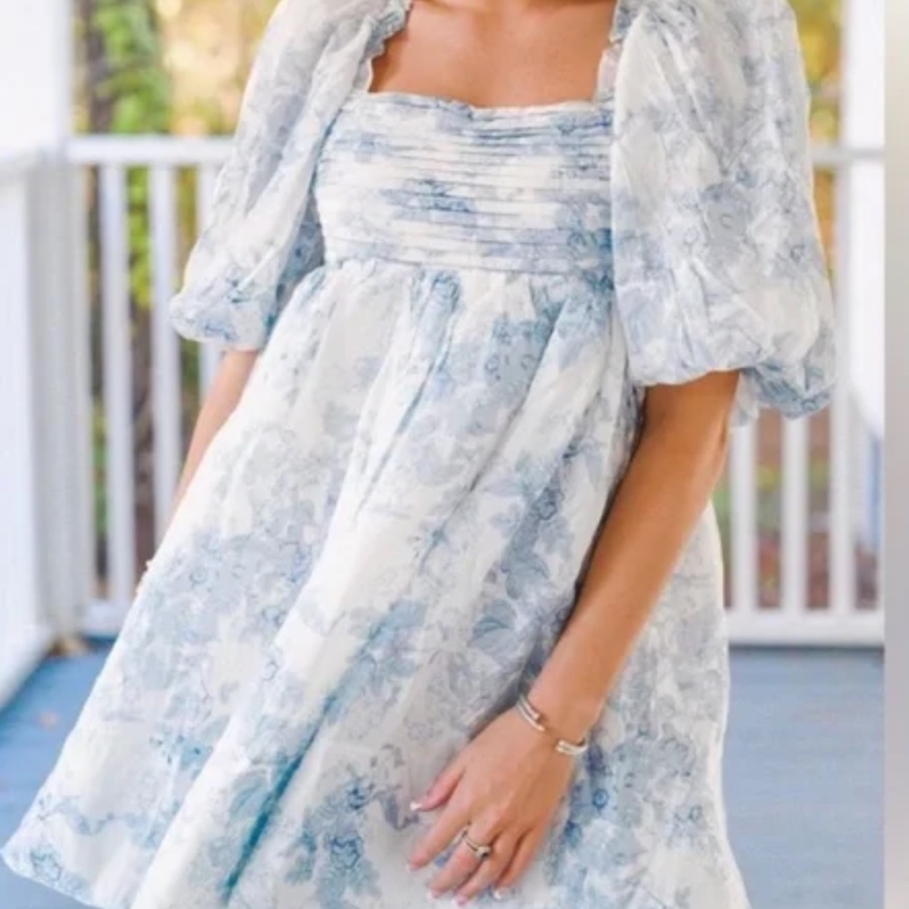 Sophie The Label Elegant Blue Floral Dress Balloon hem puff sleeve
